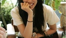 李智雅背景,从平凡女孩到璀璨明星的蜕变之路